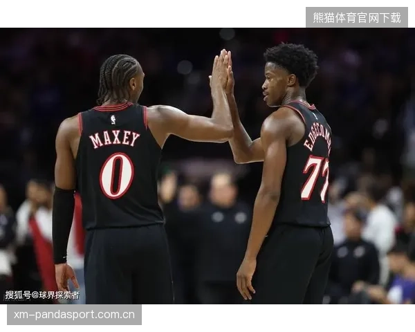 四人20+仍难翻盘！马克西31分连投带突76人终结猛龙四连胜