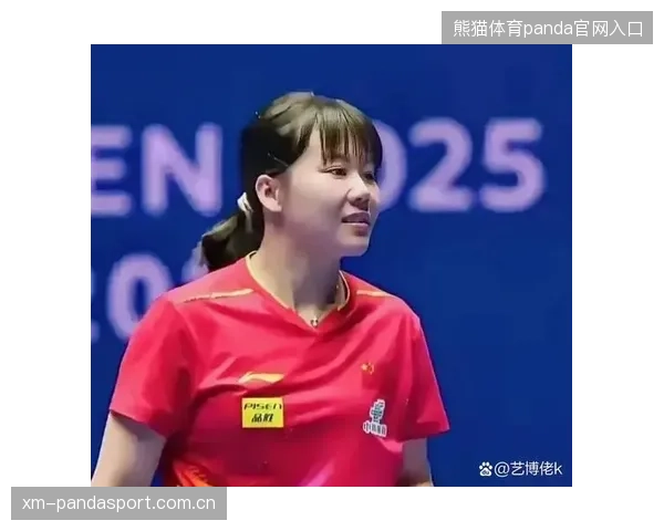 陈幸同练习接发球变化，教练称“隐蔽性更好”